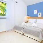 아파트 Lavica Seaside Apartments, *