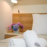Lavica Seaside Apartments, *