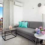 Lavica Seaside Apartments, * 포드스트라나