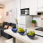 Lavica Seaside Apartments,