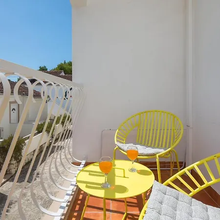 Lavica Seaside Apartments, Podstrana