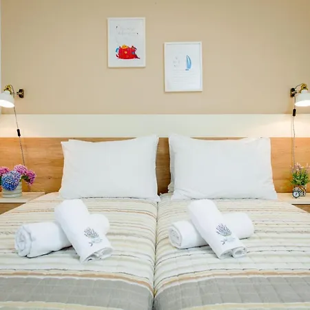 Lavica Seaside Apartments, Apartment