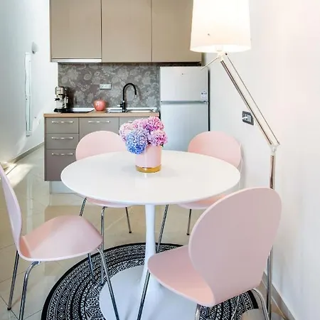 Lavica Seaside Apartments, *