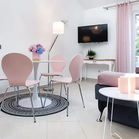 Lavica Seaside Apartments, Apartman