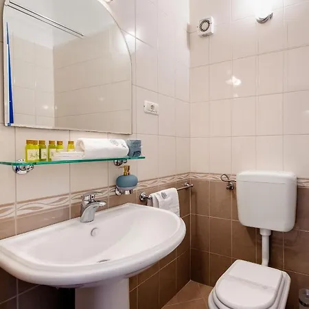 Lavica Seaside Apartments, Apartman *