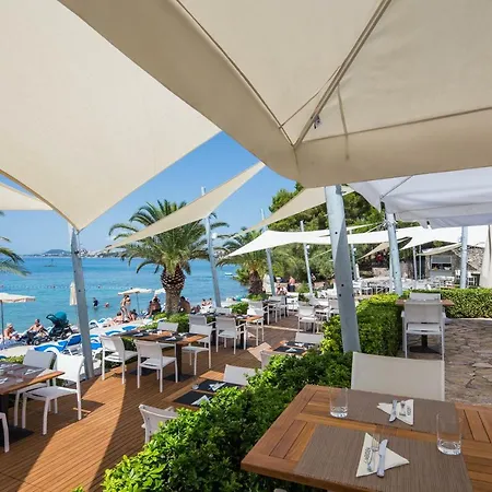 Lavica Seaside Apartments, * Podstrana