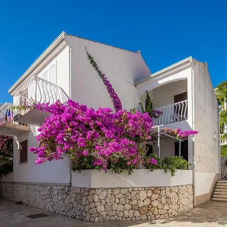 شقة Lavica Seaside Apartments, بودْسْتغانا