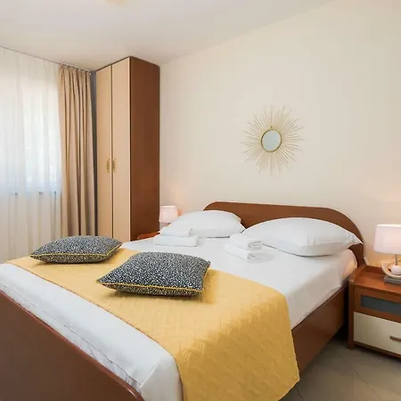 Apartment Lavica Seaside Apartments, *