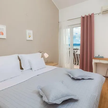 Lavica Seaside Apartments, Podstrana