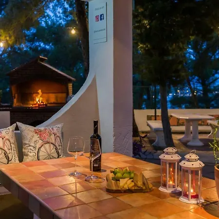 Lavica Seaside Apartments, Podstrana
