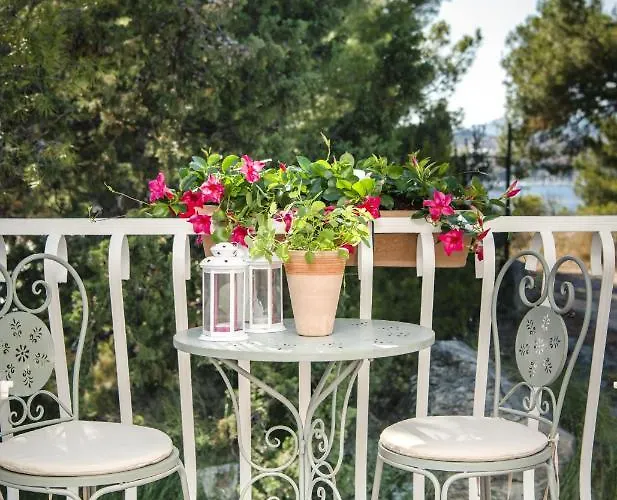 شقة Lavica Seaside Apartments,