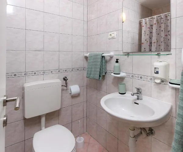 شقة Lavica Seaside Apartments, بودْسْتغانا