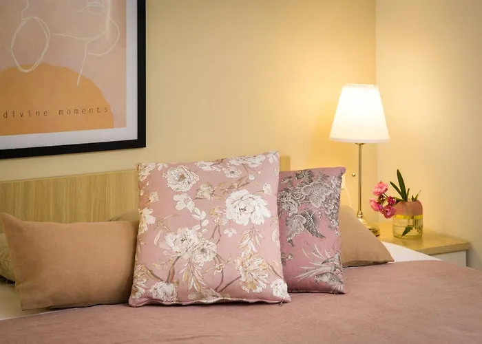 شقة Lavica Seaside Apartments, *